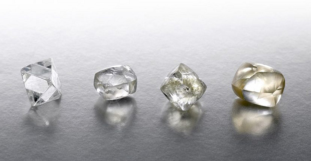 الماس های تراش نخورده طبیعی